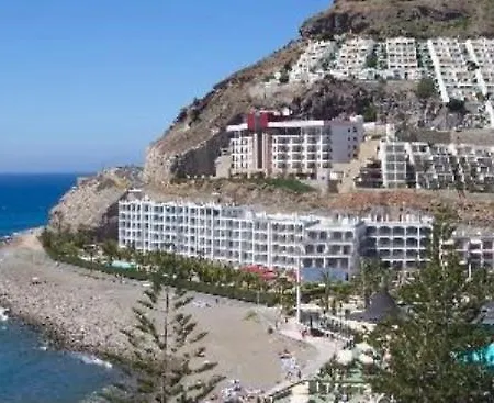 Del Cura Beach Sun פלאיה דל קורה
